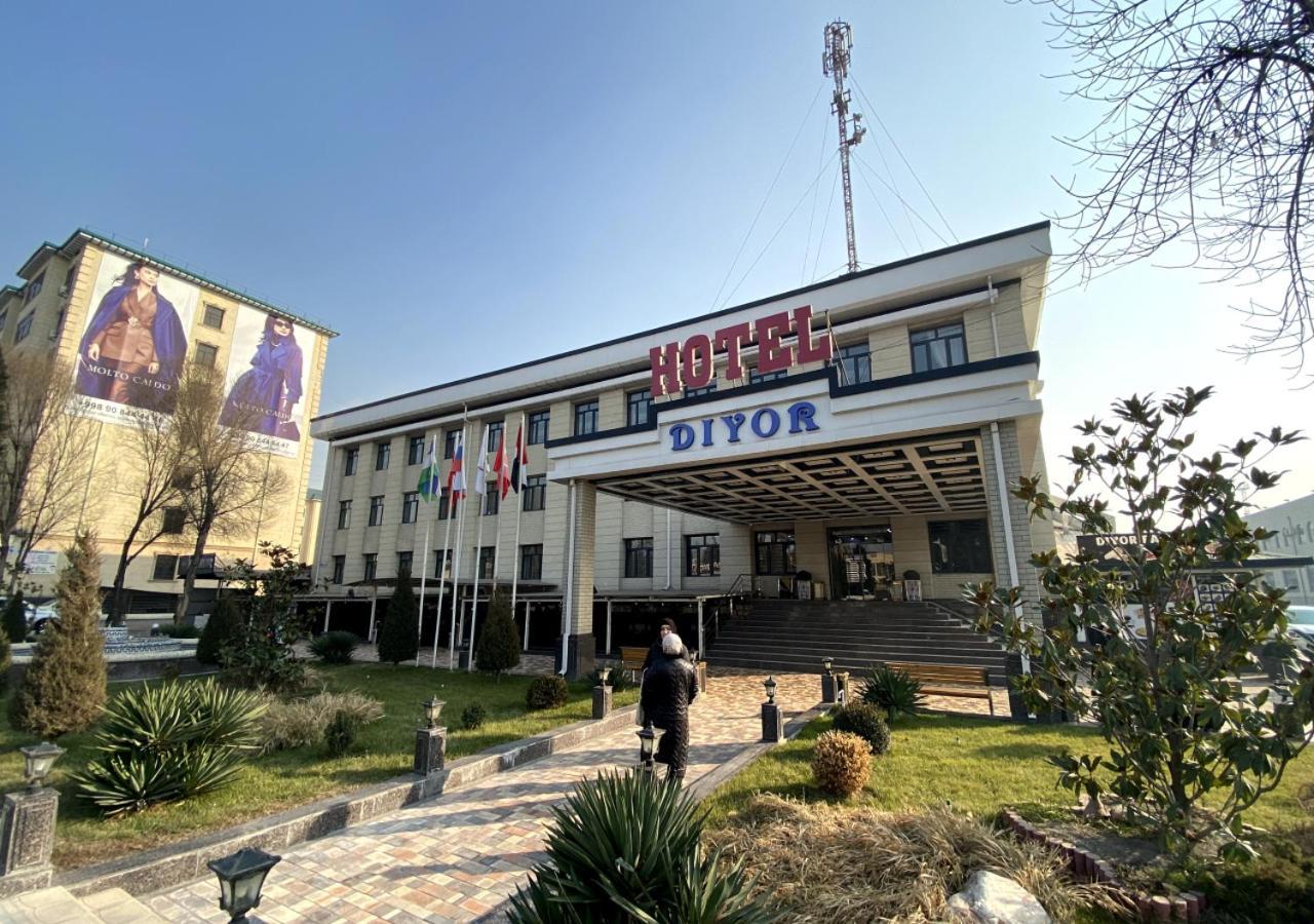 Diyor Hotel Marghilon Esterno foto