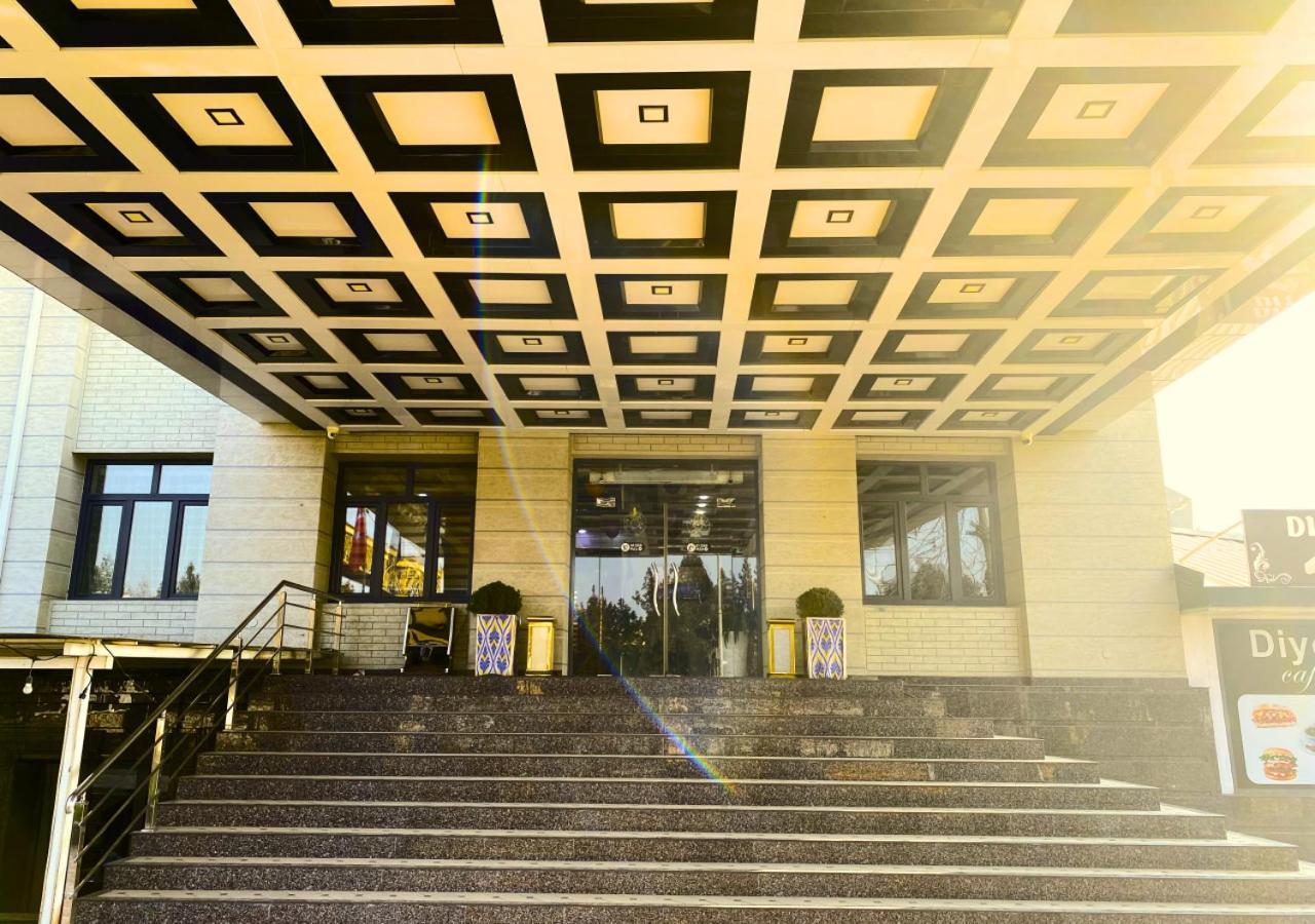 Diyor Hotel Marghilon Esterno foto