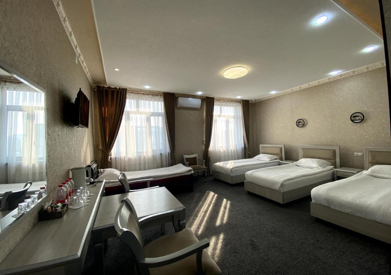 Diyor Hotel Marghilon Esterno foto