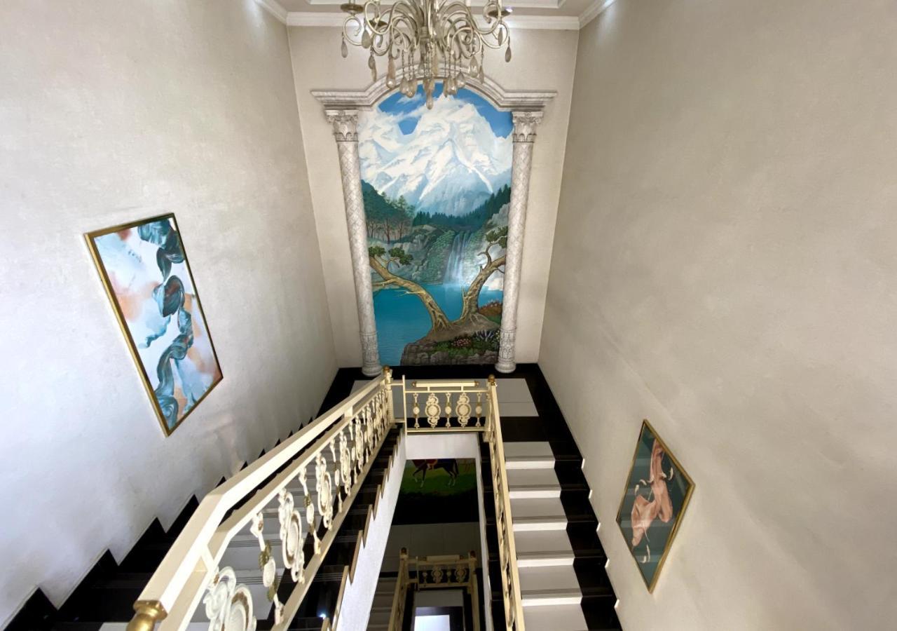 Diyor Hotel Marghilon Esterno foto