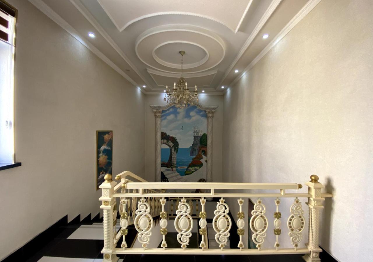Diyor Hotel Marghilon Esterno foto